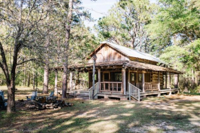 Jubilee Vintage Cabins- The Senator, The Governor, The Walker